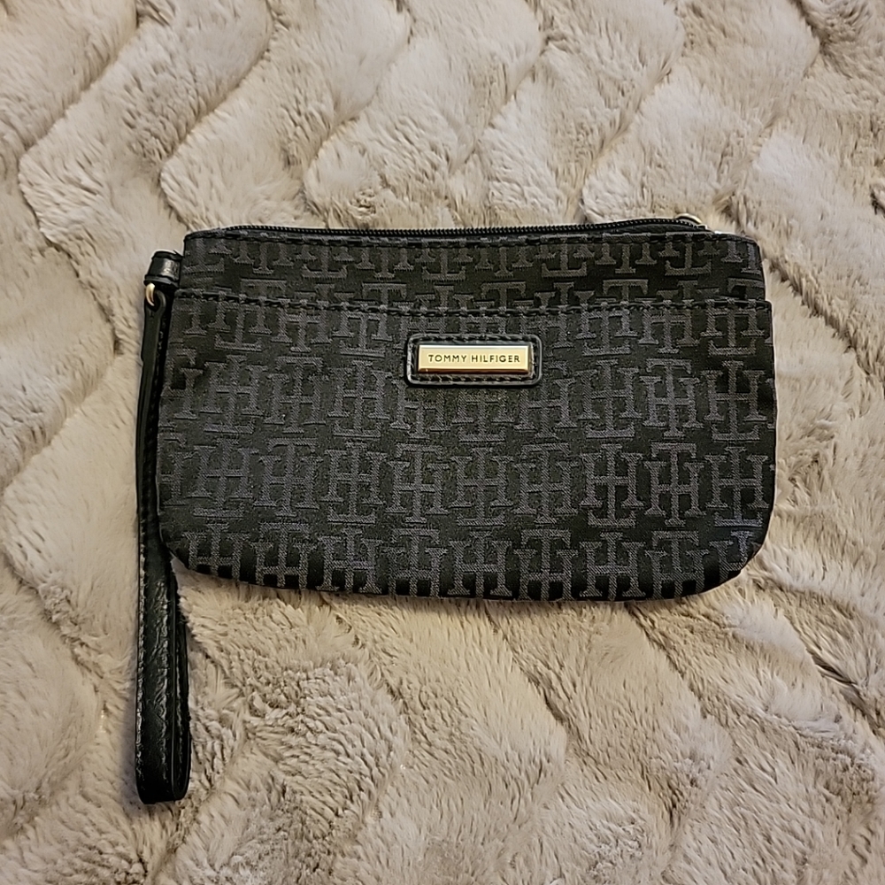 Tommy Hilfiger Black Logo Wristlet Wallet